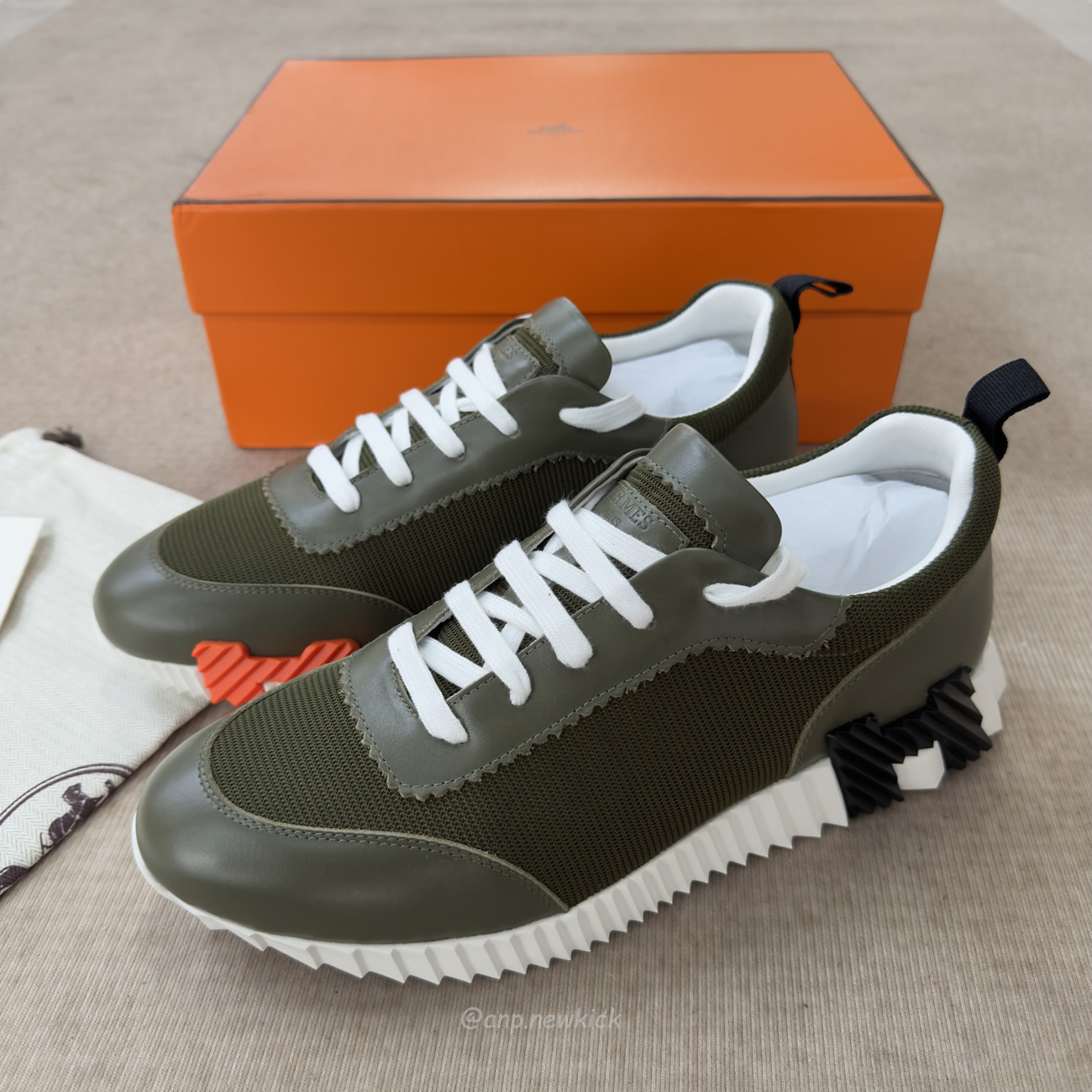 Hermes Bouncing Sneaker Matcha Blanc (4) - www.newkick.vip
